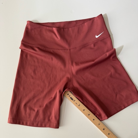Nike One Dri-Fit Mid Rise Tight Fit Bike Shorts Women’s size Small - Picture 11 of 13